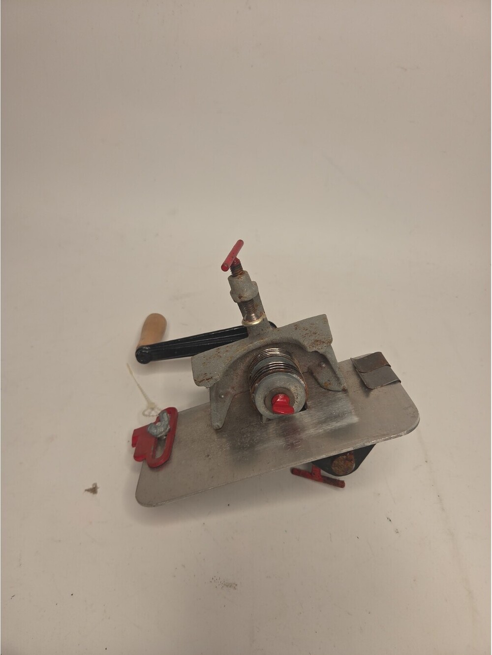 VINTAGE RIGBY CLOTH STRIPPING MACHINE WORK BENCH ATTACHMENT WORKS